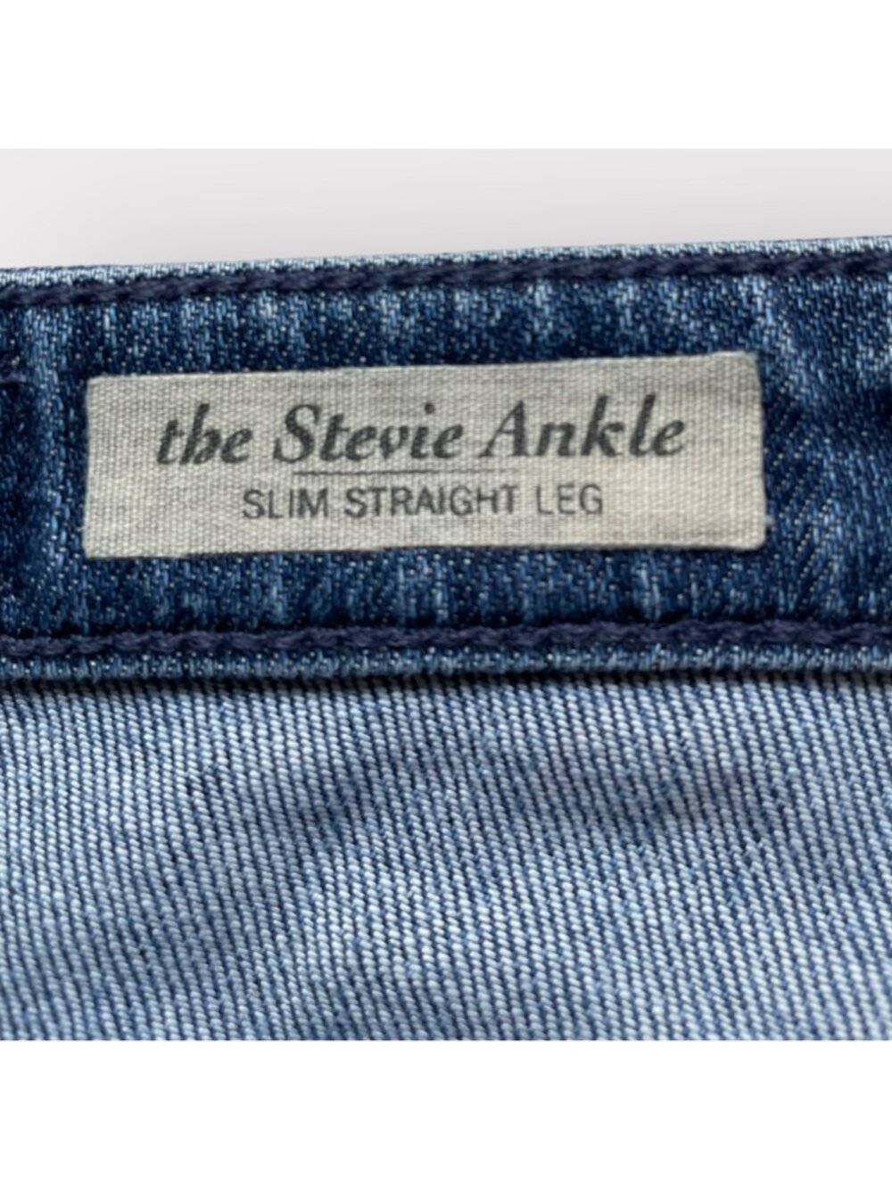 AG Adriano Goldschmied Size 27 Blue Denim Stevie Ankle Slim Straight Leg Jeans - Picture 2 of 11